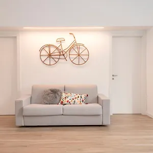 Tree Bg Apartament